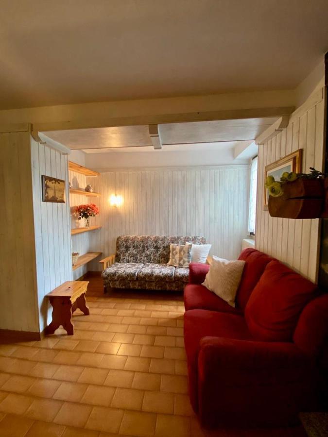 La Casa Del Nonno Franco Villa Colico Luaran gambar