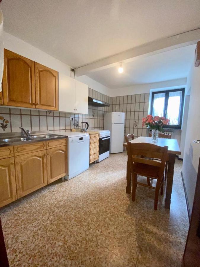 La Casa Del Nonno Franco Villa Colico Luaran gambar