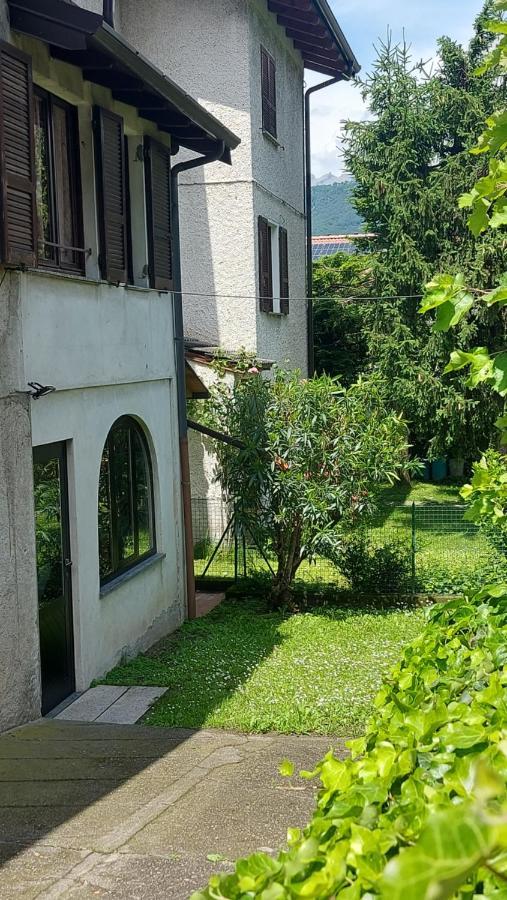 La Casa Del Nonno Franco Villa Colico Luaran gambar