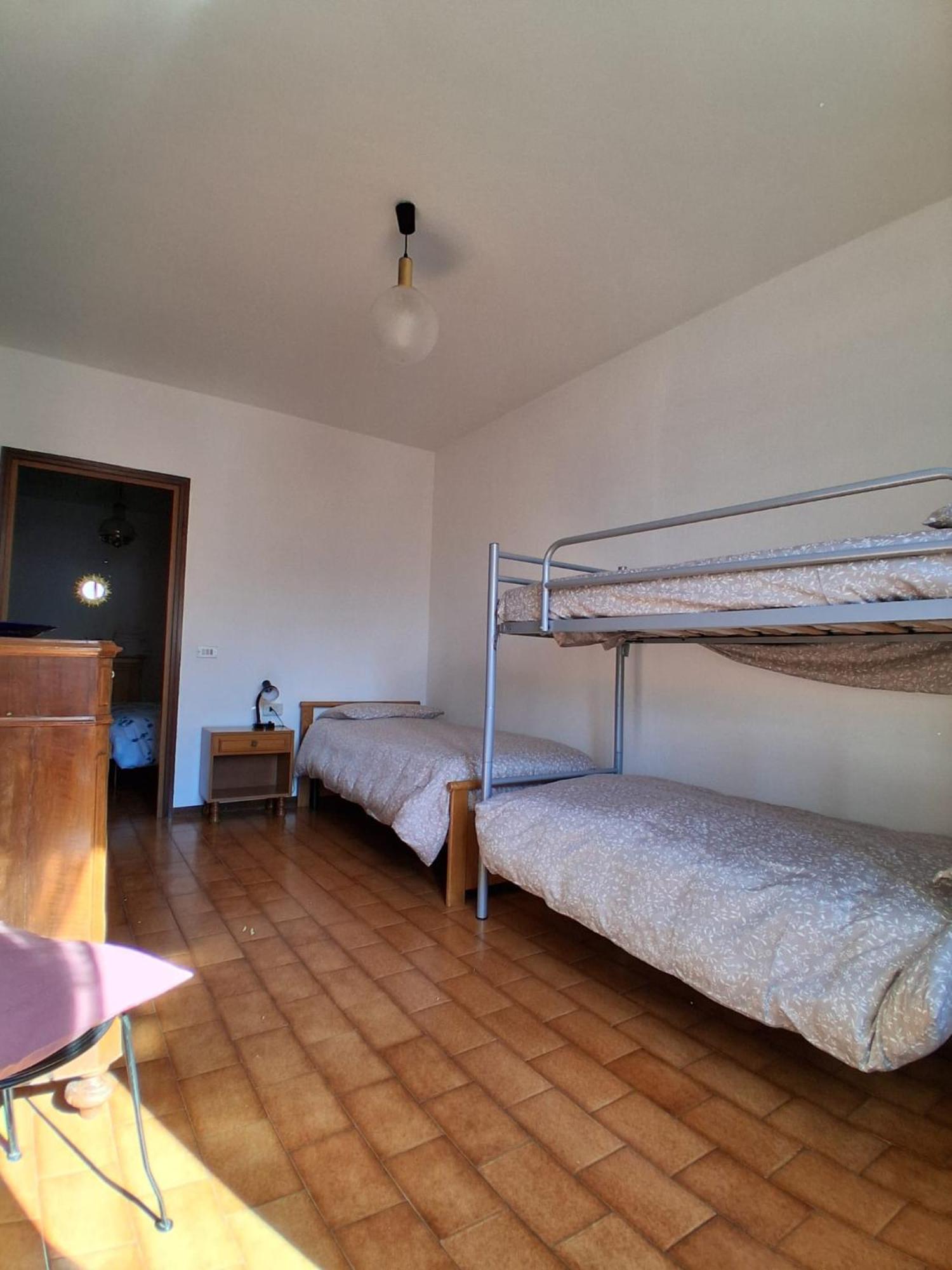 La Casa Del Nonno Franco Villa Colico Luaran gambar
